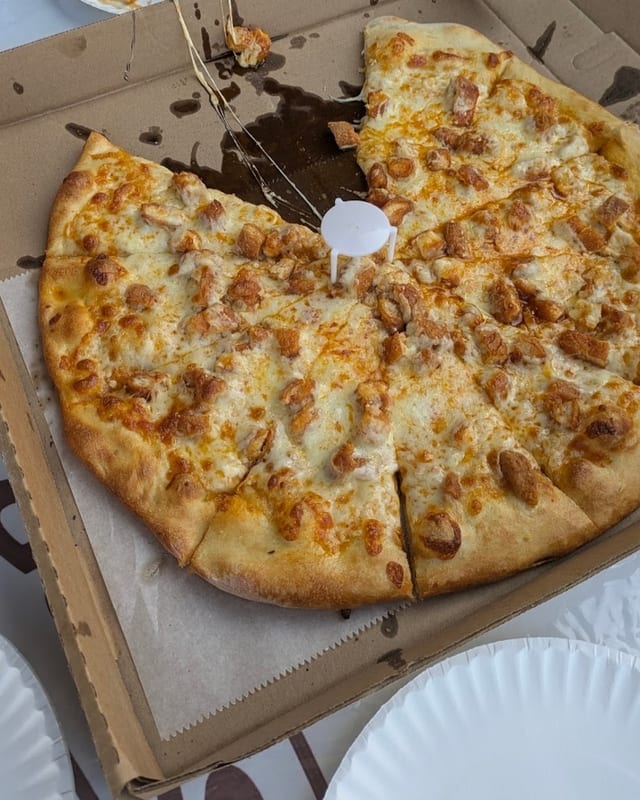 Buffalo Chicken Pizza Large.